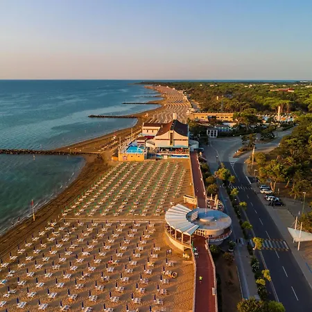 别墅 Bright With Garden In Lignano Pineta